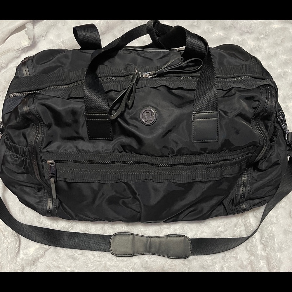 Lululemon Duffle bag